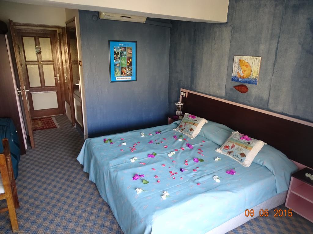 Hotel Villa Berkフェティエ エクステリア 写真